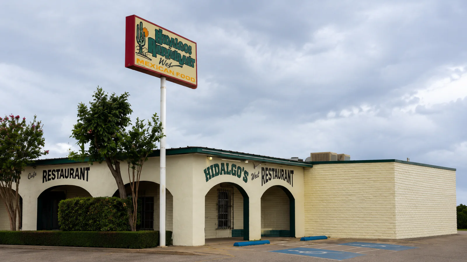 Hidalgo's West Restaurant